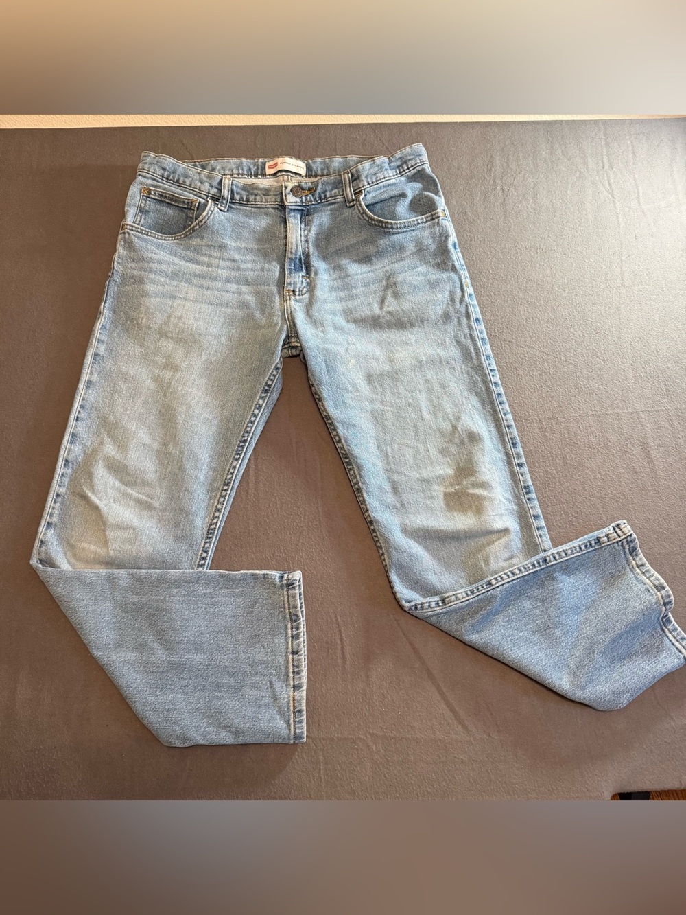 Wrangler Light Blue Straight Fit Men’s Jeans